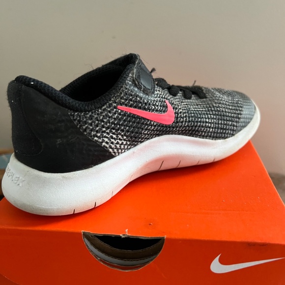 Kids Nike Flex:  11C - Picture 9 of 9
